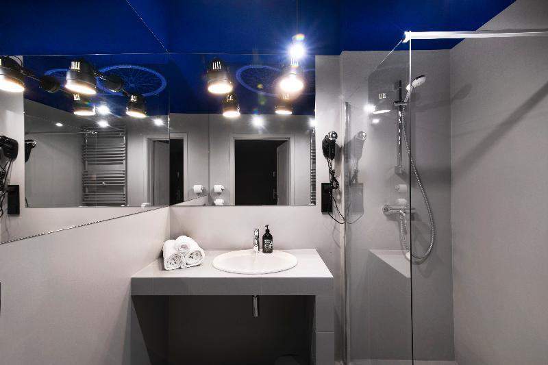 Bike Up Aparthotel Wroclaw Ngoại thất bức ảnh